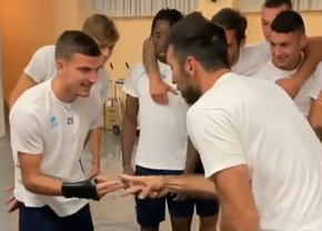 Mihăilă și Buffon s-au înfruntat la „Piatră, hârtie, foarfecă”: „Mai aveam unul de învins” :)