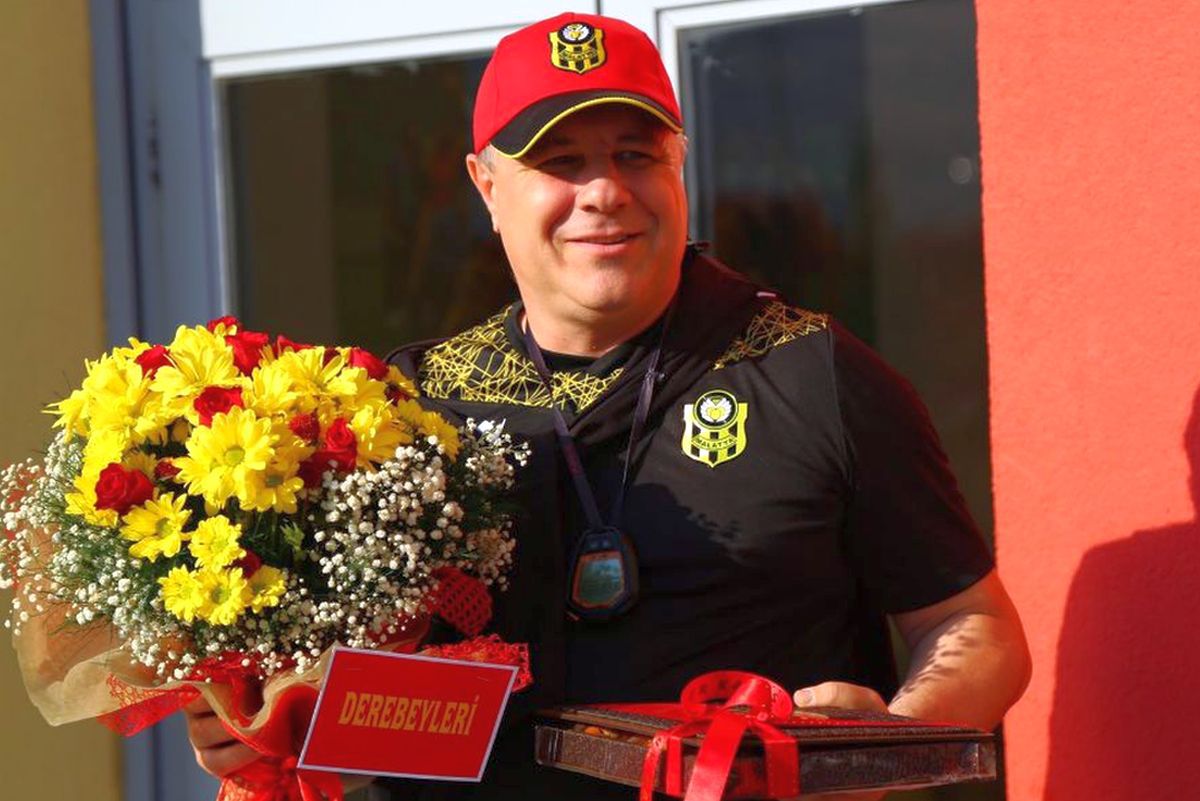 Surpriză pentru Marius Șumudică la primul antrenament: ce a primit din partea fanilor lui Malatyaspor