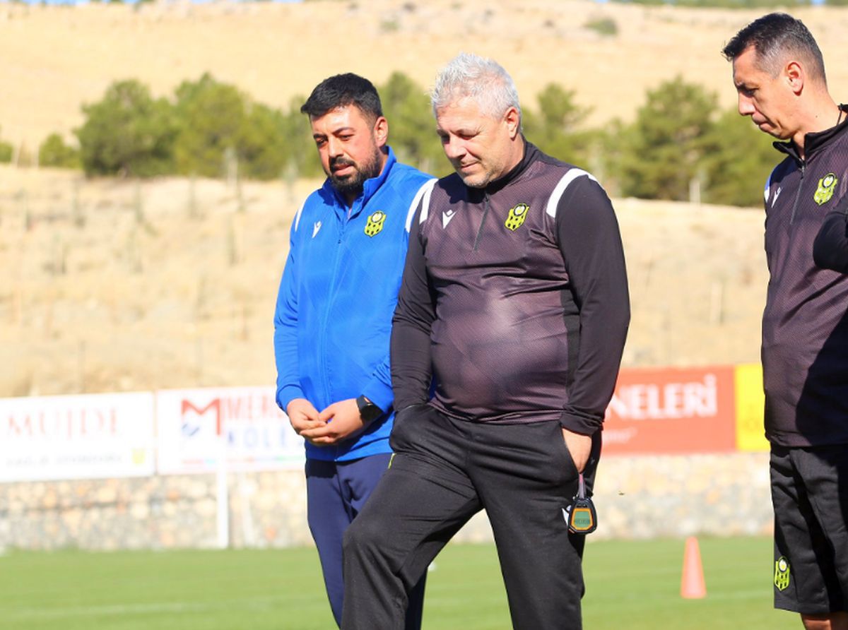 Surpriză pentru Marius Șumudică la primul antrenament: ce a primit din partea fanilor lui Malatyaspor