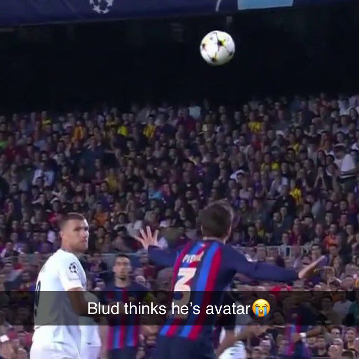 Internetul râde de Pique după gafa din Barcelona - Inter » Cele mai tari glume la adresa fundașului