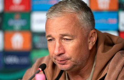 Deac doar îi sperie pe cehi, Petrescu ridică Slavia în slăvi » Cum prefațează antrenorul lui CFR Cluj meciul din Conference League