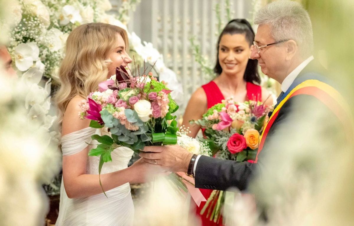 „Boșii” Diviziei A s-au reunit la nunta fiului Gabrielei Firea » Borcea, Nețoiu, Copos și Negoiță, apariții rare alături de partenere