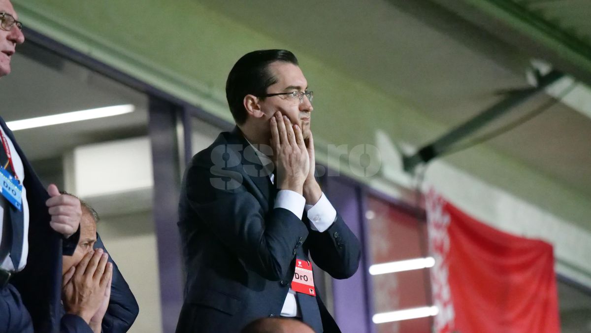 „Unii zâmbesc strâmb și strepezit acum” » Ode pentru Burleanu de la un politician cu nume: „O victorie a viziunii și perseverenței. Echipa FRF a rezistat unui tsunami de insolențǎ”