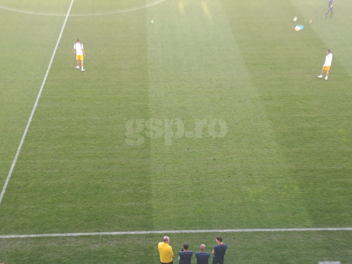 Gazonul de pe „Arcul de Triumf” la România - Anglia U20