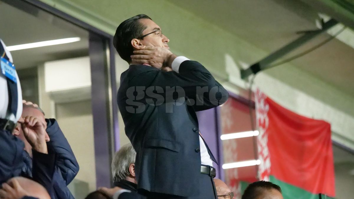 Răzvan Burleanu, îngrijorat în tribune la Belarus - România