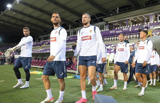 Imaginile care se repetă în fiecare deplasare a „naționalei” » Președintele unei echipe din Superligă e nelipsit din delegație