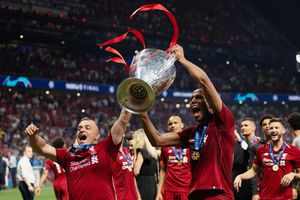 Decizie NEAȘTEPTATĂ » Un fost câștigător de UEFA Champions League cu Liverpool și-a anunțat retragerea din fotbal la doar 33 de ani