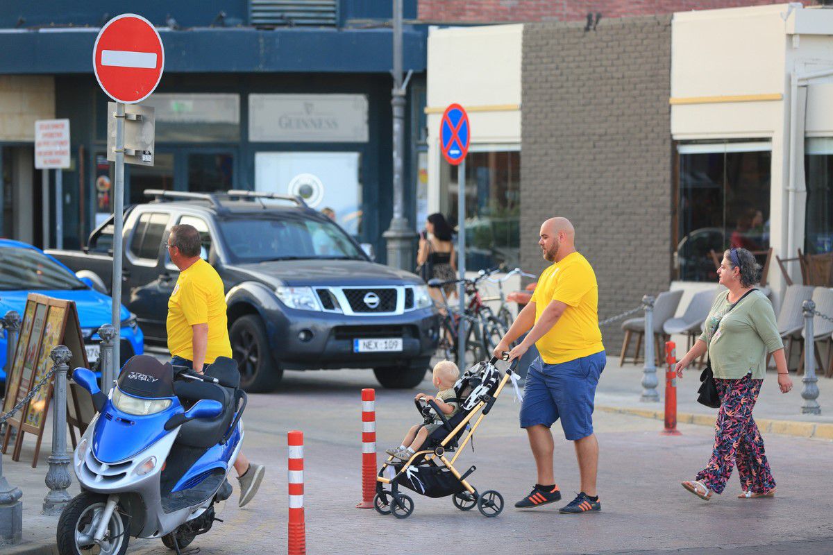 Aniversare în cantonamentul naționalei României, în ziua meciului cu Cipru