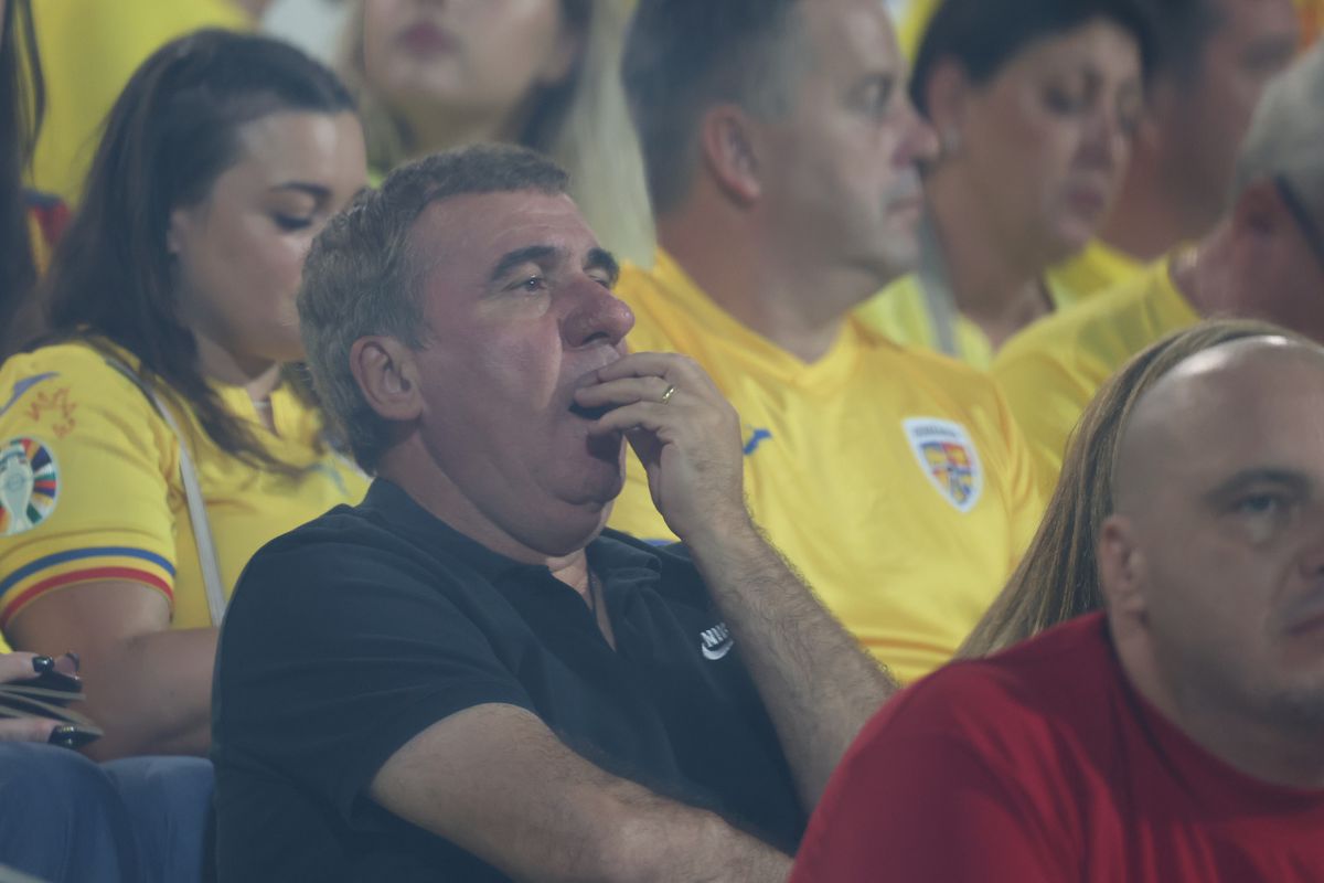 Surpriză! În ce loc din stadion s-a dus Gică Hagi la Cipru - România