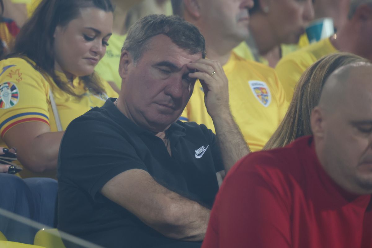 Surpriză! În ce loc din stadion s-a dus Gică Hagi la Cipru - România