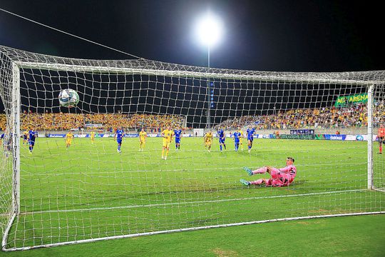 Răzvan Marin a înscris din penalty în Cipru - România // foto: Ionuț Iordache (GSP)