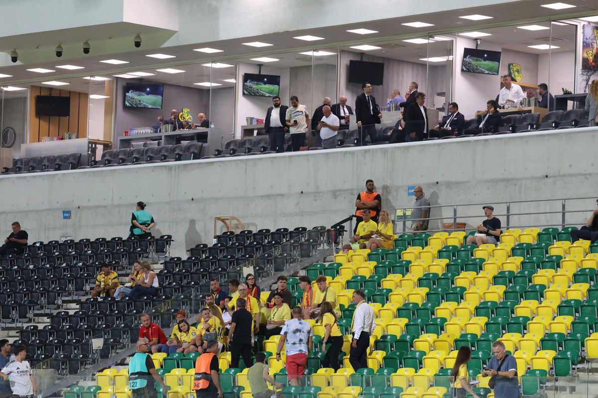 Surpriză! În ce loc din stadion s-a dus Gică Hagi la Cipru - România