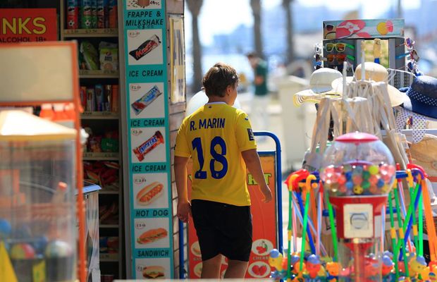 Mai mulți români decât ciprioți! Câți suporteri „tricolori” sunt așteptați la Cipru - România