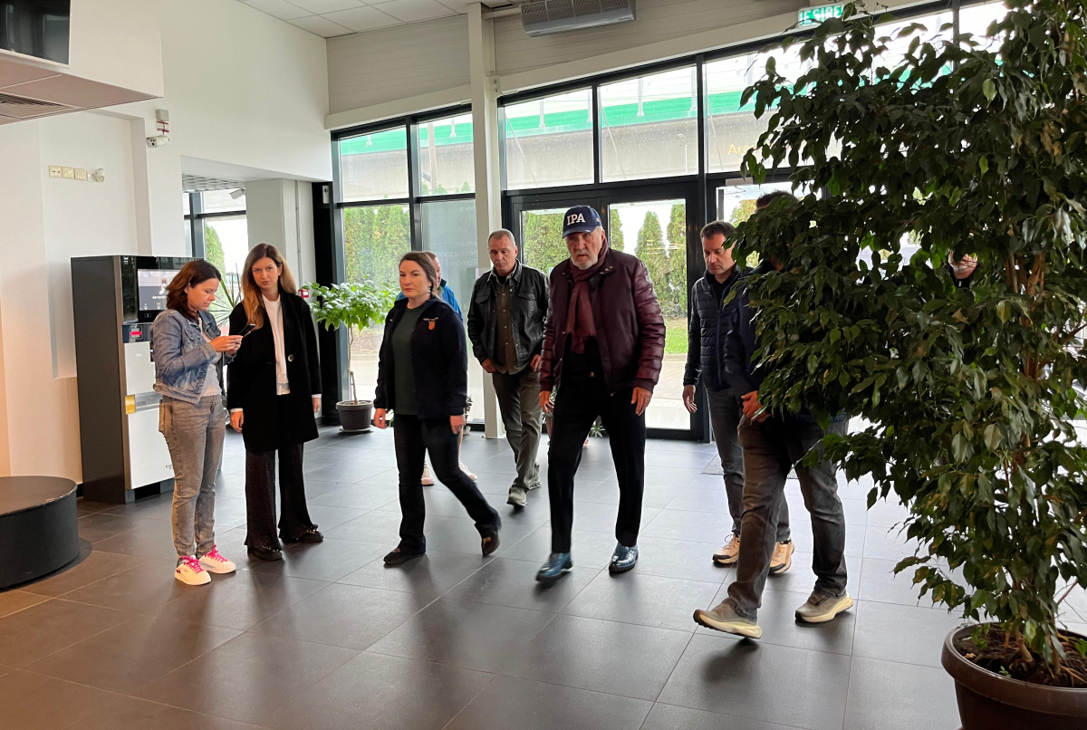 Ion Țiriac a apărut în public, la 3 zile de la vestea internării în Viena: „Domne, vă felicit! FBI-ul funcționează” + „Am văzut ceva care m-a dat pe spate”