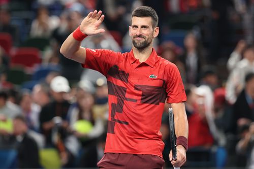 Novak Djokovic salutând publicul FOTO Guliver/GettyImages