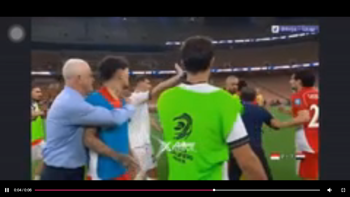 Scandal de PROPORȚII la meciul din preliminarii! TREI „roșii” sub privirile marelui Patrick Kluivert după ce l-au bruscat pe arbitru