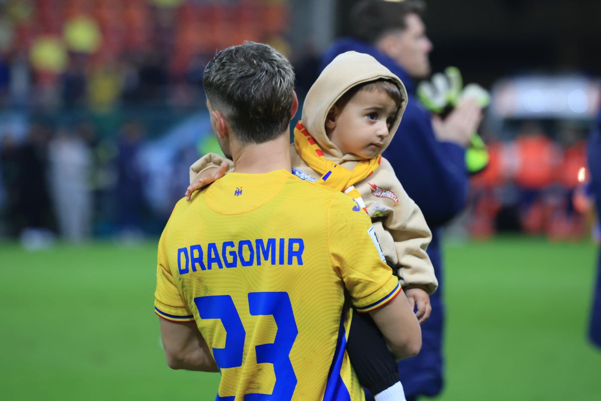 Ianis Hagi, șef de galerie după România - Austria