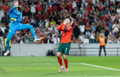 Orgoliu XXL! Cristiano Ronaldo, dispută aprinsă cu portarul Irlandei