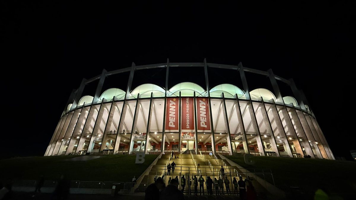 Imagini înainte de România - Austria