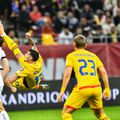 Valentin Mihăilă, „foarfecă” spectaculoasă în România - Austria  // FOTO: GSP