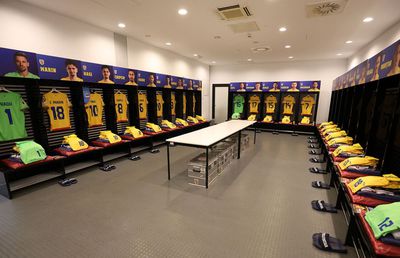 Cine este căpitanul „tricolor” în România - Austria » Imaginile din vestiar l-au dat de gol