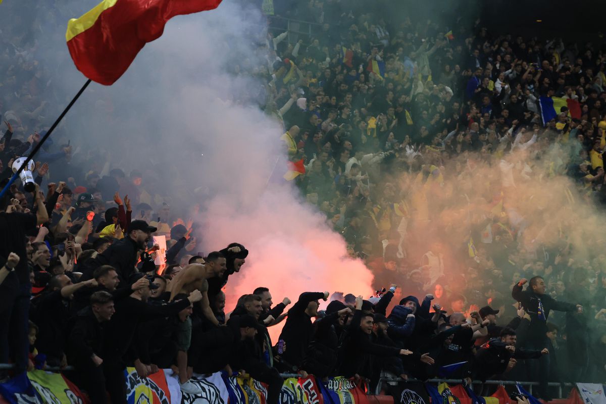 Ianis Hagi, șef de galerie după România - Austria