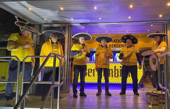 Imagini din culise de la România - Austria » După fan zone, grătarele! Cum au fost primiți spectatorii la „decisivul” din preliminarii: surprize la VIP