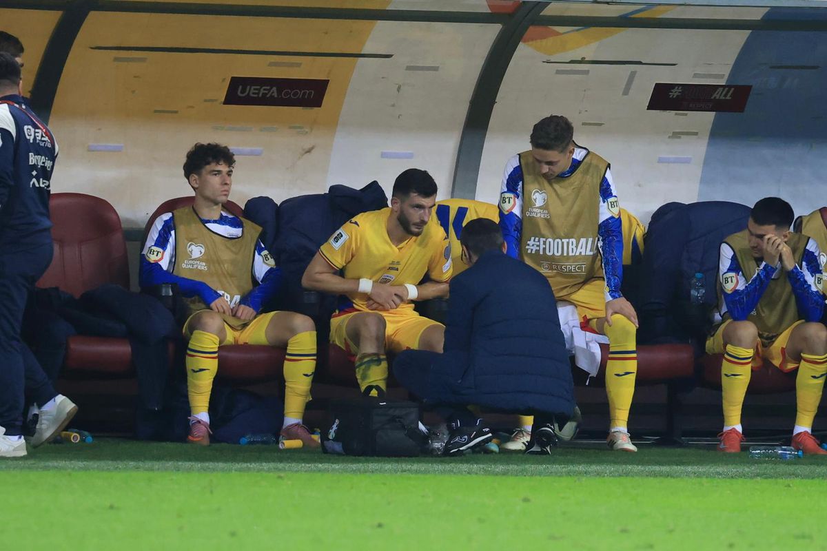 Mihai Popescu s-a accidentat în România - Austria! Imagini emoționante pe margine: consolat de Șut și de rivalul din Superligă