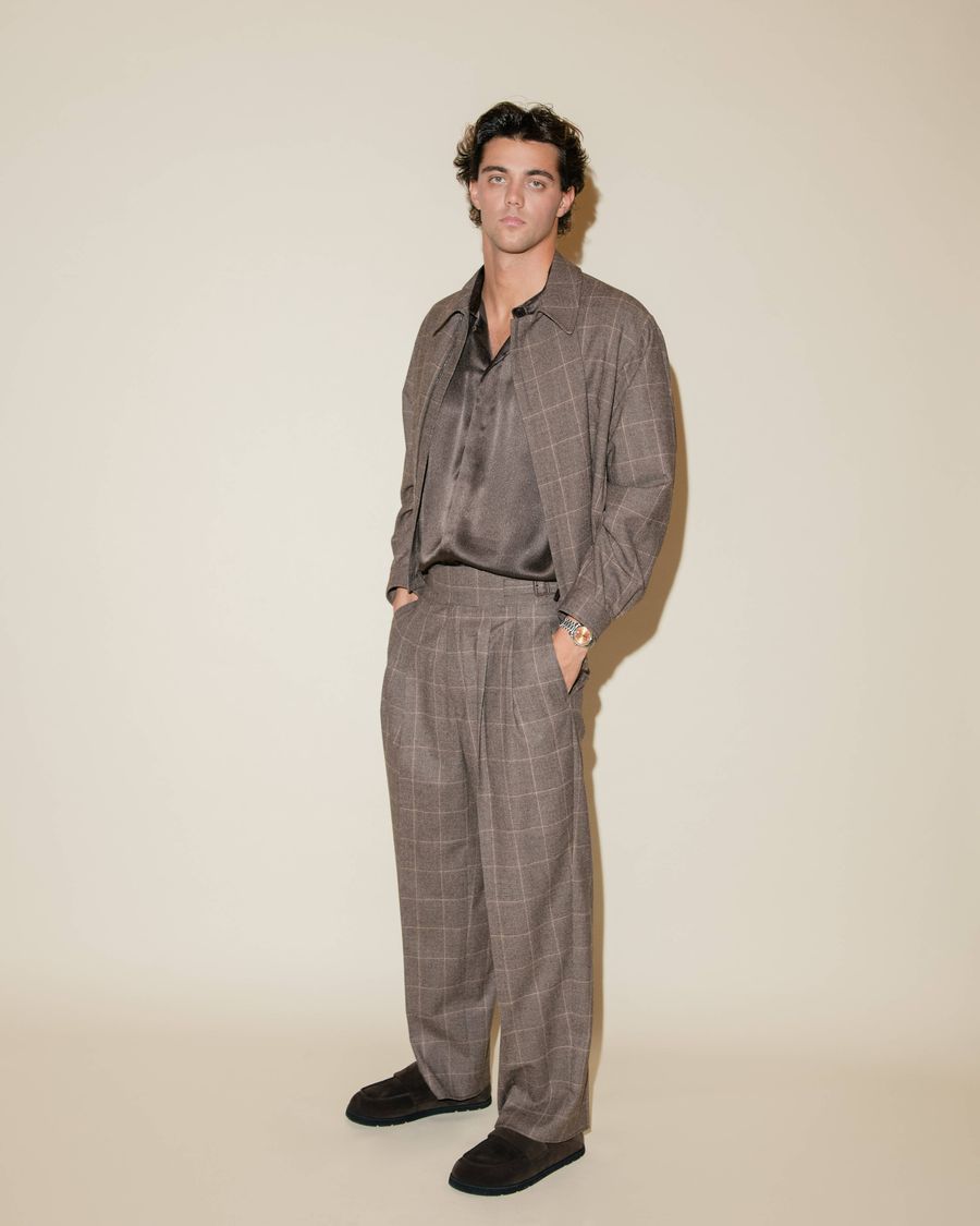 Thomas Ceccon în civil FOTO Imago Images Thomas Ceccon, campion olimpic, mondial și european: „Nu sunt invidios pe banii lui Jannik Sinner. A spune că noi, înotătorii, câștigăm cel mult 15.000 de dolari este un fapt, nu invidie”