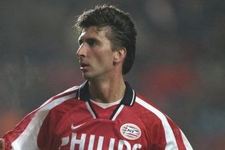 Luc Nilis, legenda lui PSV, și fiul său au învins împreună aceeași dependență care le-a marcat viețile: „Să aud toate astea din gura lui a fost copleșitor”