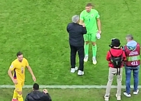 Singurul tricolor strâns în brațe zeci de secunde de Mircea Lucescu a dezvăluit ce i-a spus după meci: „Asta mi-a spus”