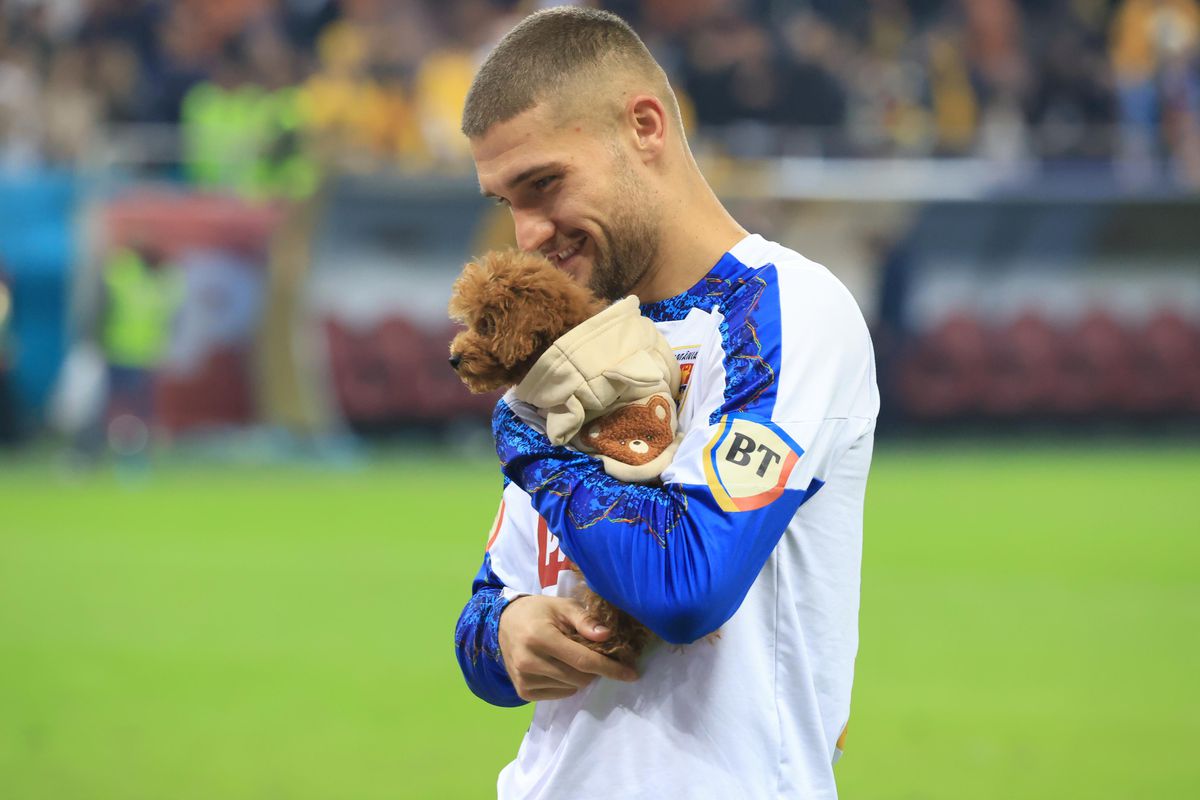 Legenda Craiovei l-a elogiat pe Dennis Man după victoria cu Austria: „A făcut un meci complet, e alt om”