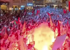 Scene incredibile din Emirate, acolo unde fanii au sărbătorit în stradă victoria naționalei conduse de Olăroiu