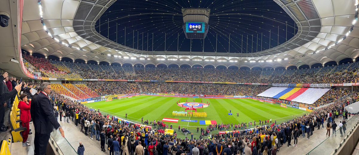 Scenografii la startul meciului Austria - România