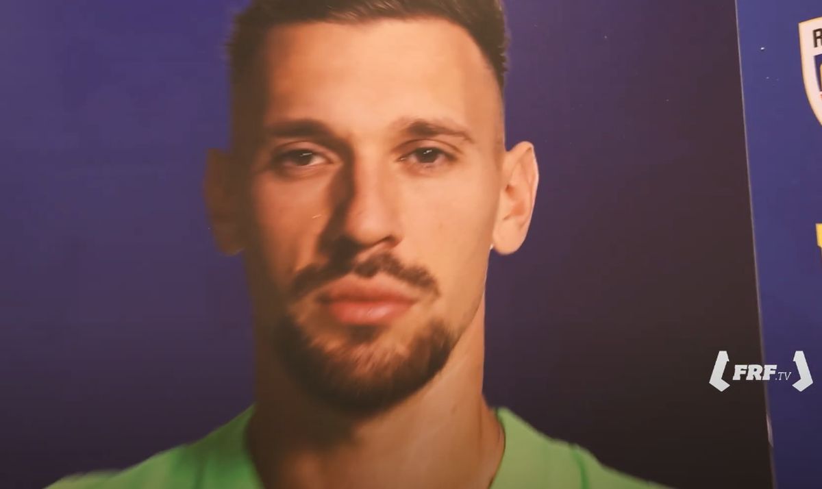 Cine este căpitanul „tricolor” în România - Austria » Imaginile din vestiar l-au dat de gol