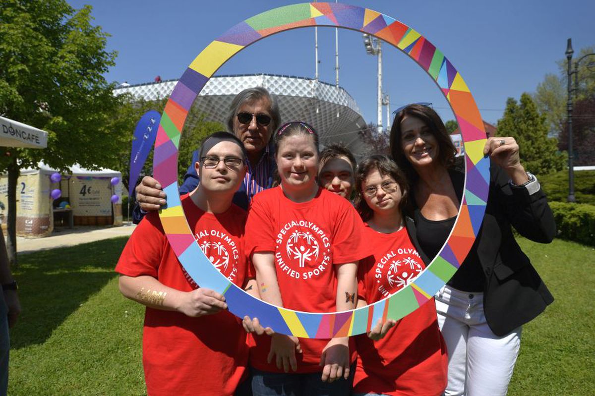 Cum a dat-o afară Donald Trump pe Nadia Comăneci: „Te iubesc, dar ești concediată!”