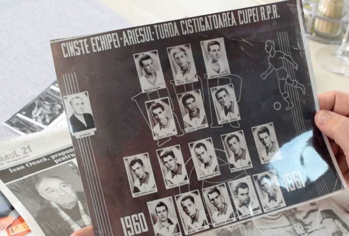 Retro GSP / VIDEO+FOTO 58 de ani de la finala de Cupă istorică dintre Arieșul Turda și Rapid » Minunea răsplătită cu o cravată și trei metri de stofă