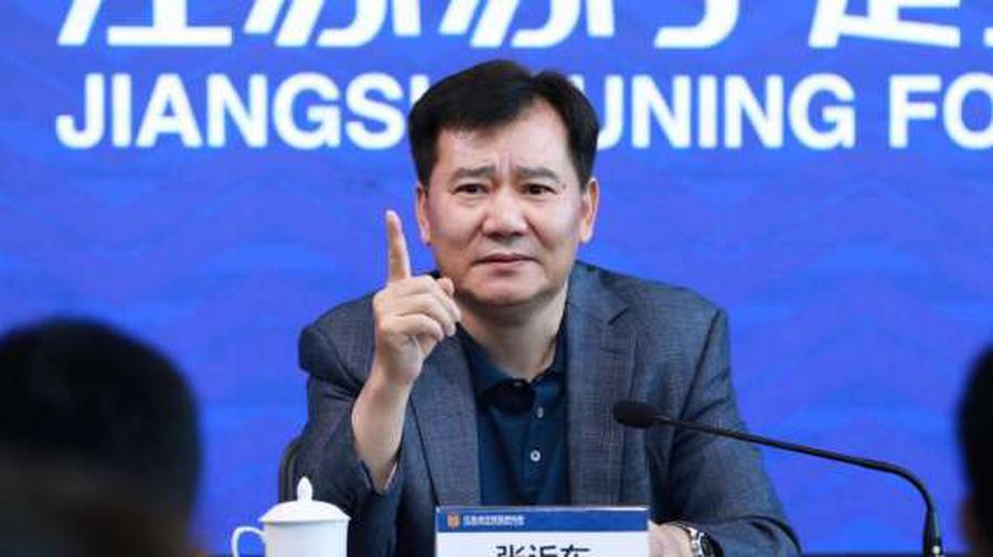 Olăroiu, răsfățat de miliardarul chinez după cucerirea titlului » Premiul în bani + anunțul-bonus al patronului lui Jiangsu