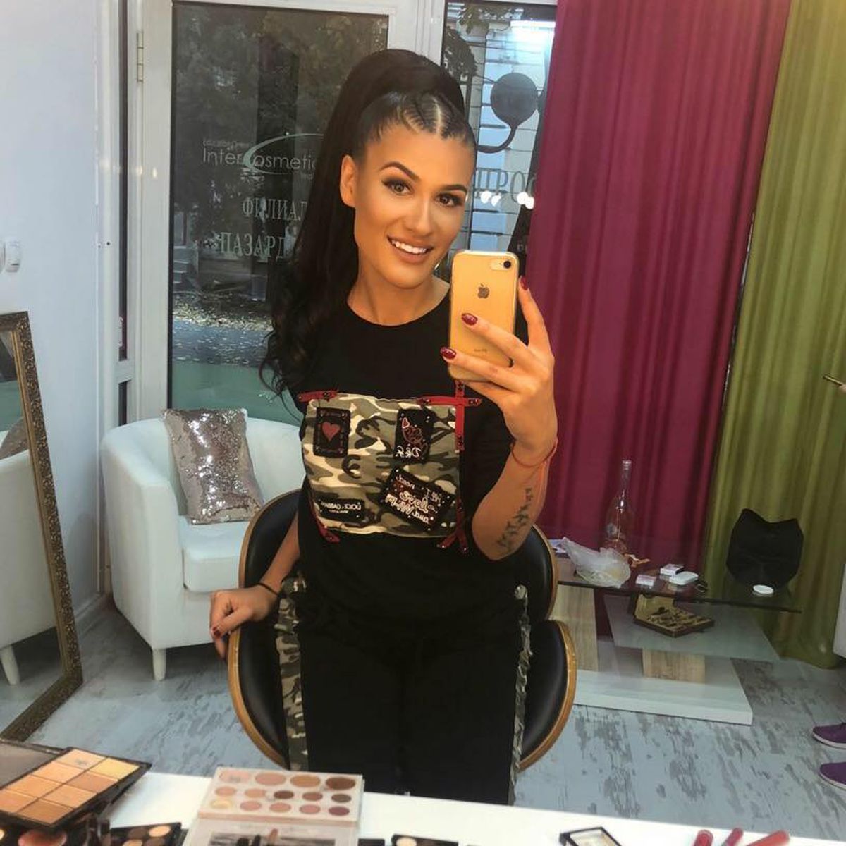 GALERIE FOTO Arbitra care merge la Miss World » Frumoasa țării vorbește 4 limbi și studiază jurnalismul