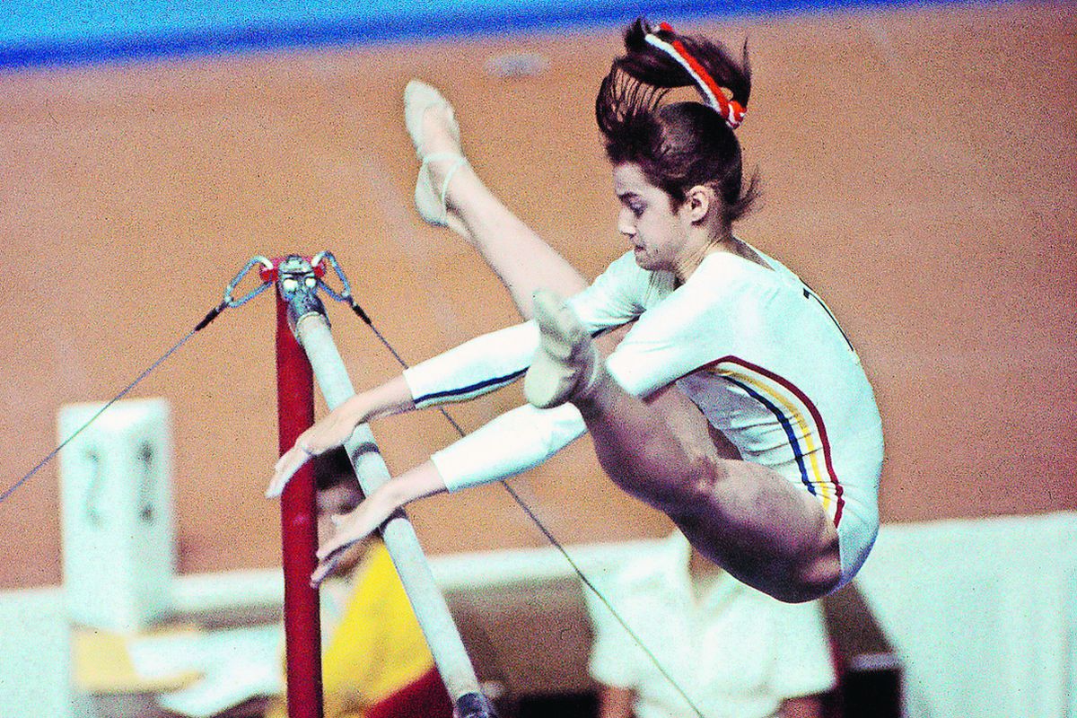 Perfecţiunea în 10 paşi » Drumul spectaculos al Nadiei Comăneci de la 6,20 și trei căzături la bârnă până la nota maximă de la Montreal