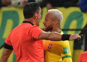 Neymar a urlat și l-a împins pe arbitru! Reacția stranie a „centralului”
