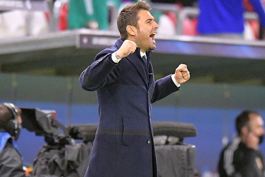 Adrian Mutu e favorit să-l înlocuiască pe Rădoi