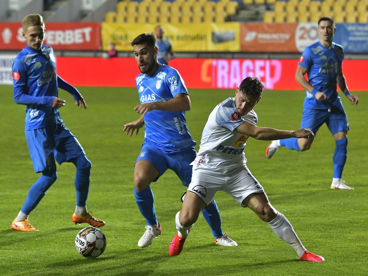 Farul s-a împiedicat de Chindia la Ploiești » Meci spectaculos, marcat de o fază de cascadorii râsului