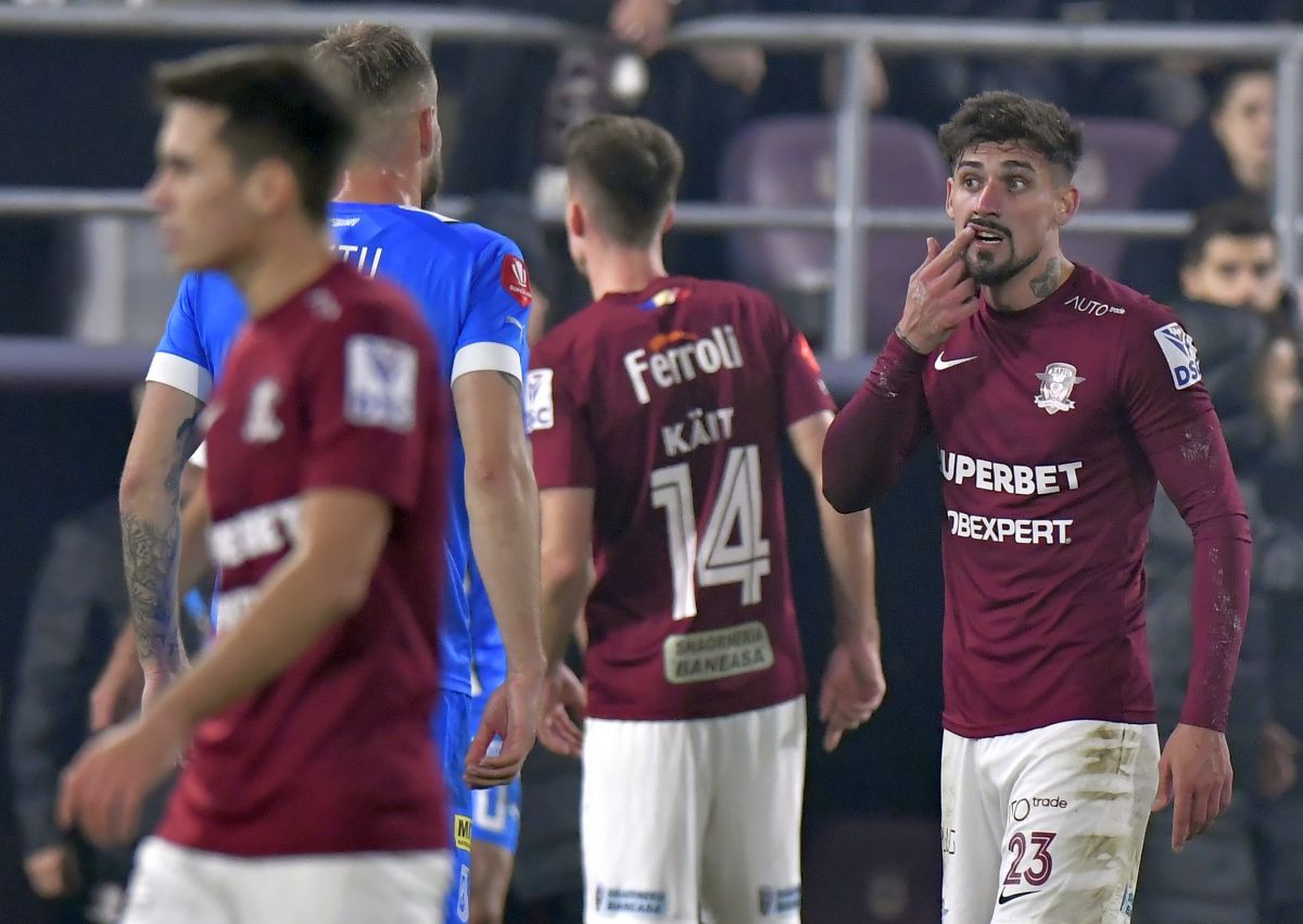 Arlauskis a cedat nervos! A urlat la arbitru în Rapid - CSU Craiova și a fost pedepsit