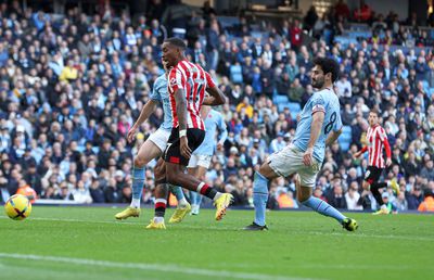 Șocul sezonului în Premier League! Manchester City, răpusă dramatic pe teren propriu