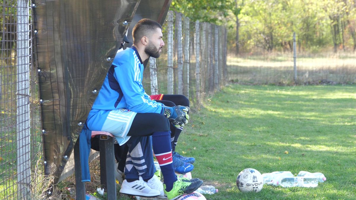 Indiana Jones și Paris din Buzău! Lecție de istorie de la Gherăseni: pe un câmp apar arheologi care studiază diadema din aur