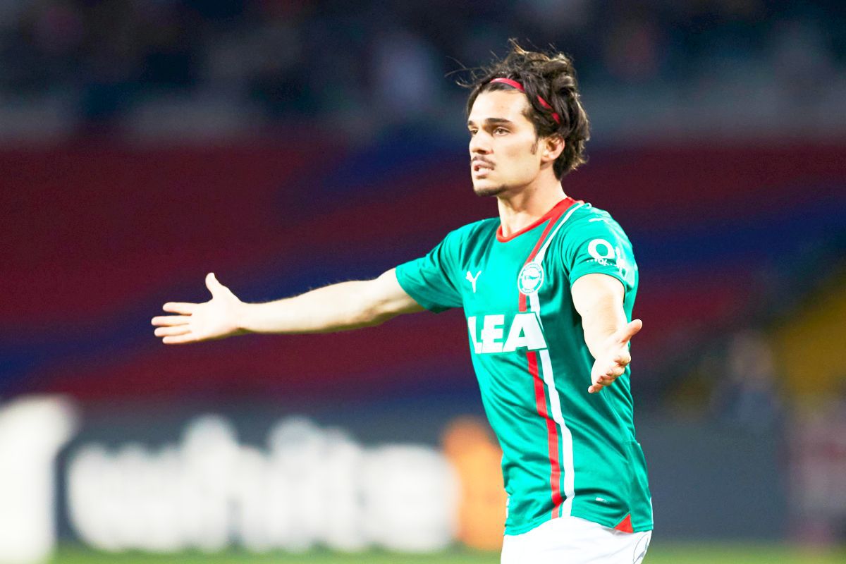 „Fractură” blaugrana? Lewandowski l-a lăsat cu mâna întinsă pe puștiul de 16 ani