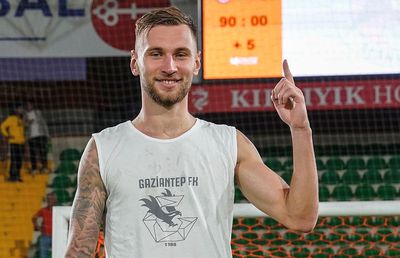 Denis Drăguș a sosit astăzi în România: „Dacă mă aștept să fiu titular la națională?”