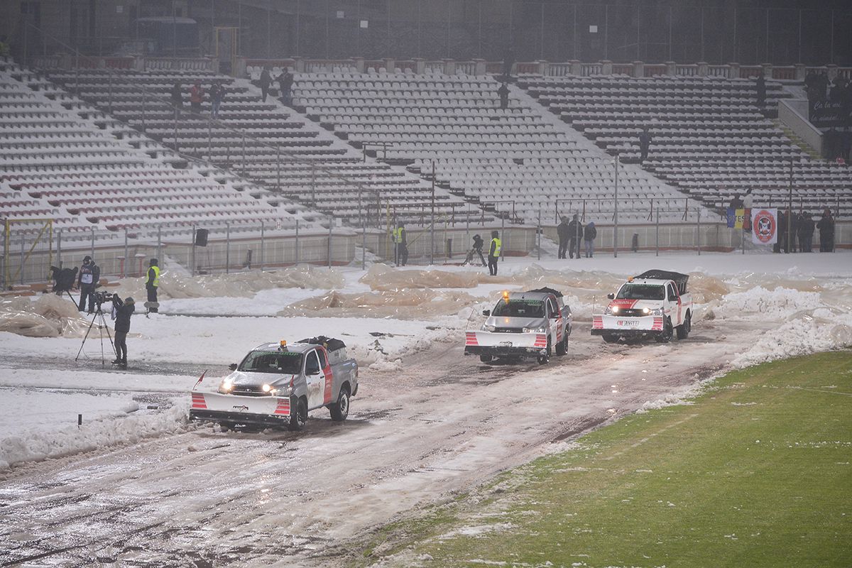 Dinamo, 7 ÎNFRÂNGERI CONSECUTIVE în fața Craiovei! Imagini incredibile de la ultimul succes al „câinilor”