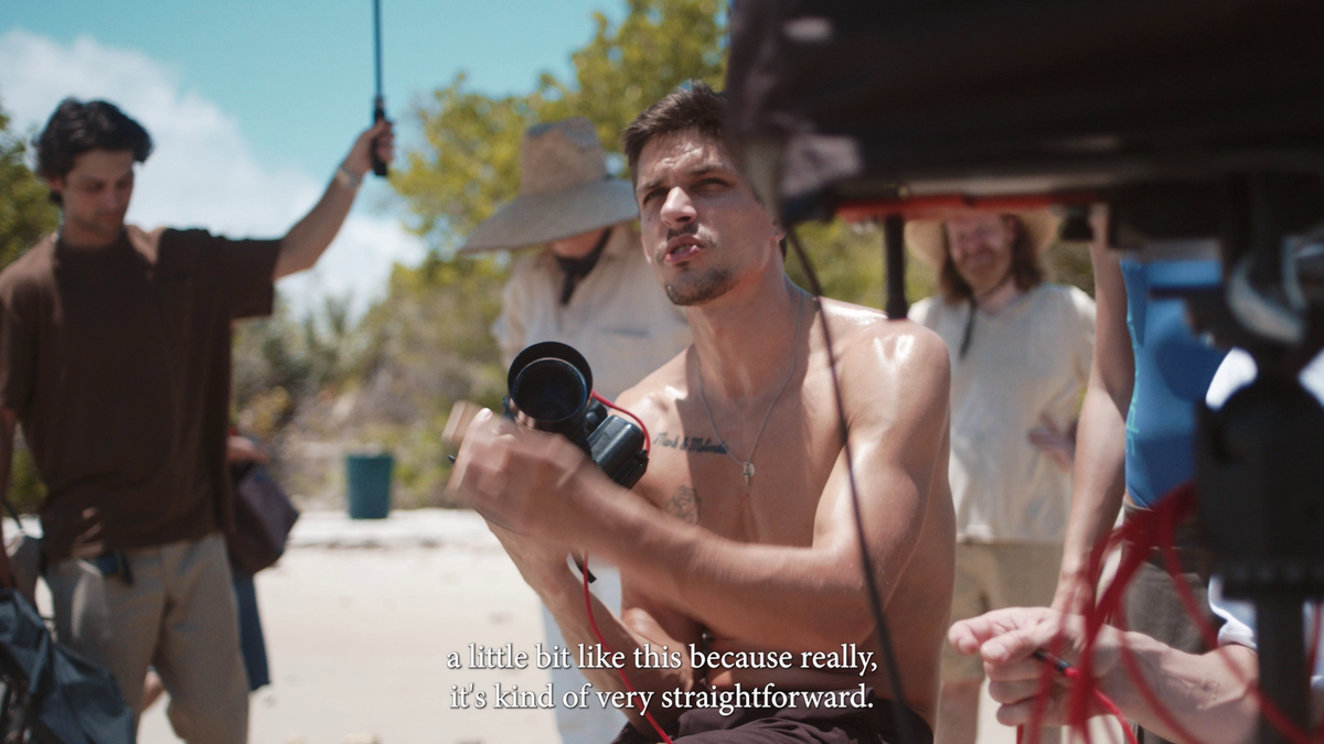 S-a lansat Calendarul Pirelli 2025 » Imagini senzuale cu cele mai tari modele din lume, realizate pe o plajă din Miami